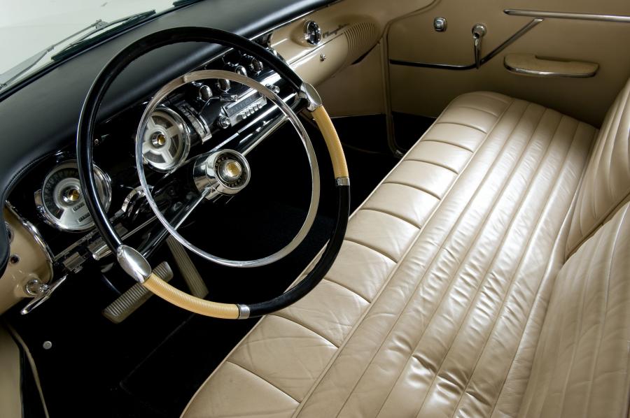 Интерьер Chrysler C-300 1955 года  (фото 23 из 98)